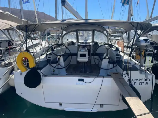 BLACKBERRY - Bavaria C42