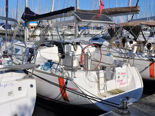 Pink Pearl - Sun Odyssey 37