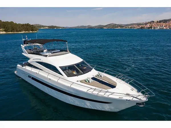 Le Chiffre - Galeon 640 Fly