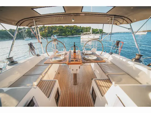 Fiona - Bavaria C42