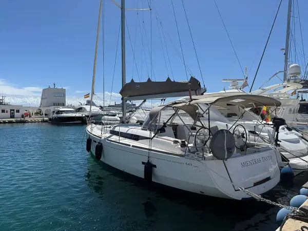 Mientras Tanto - Sun Odyssey 449