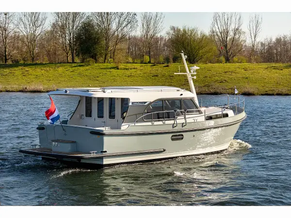 Isolde - Linssen Grand Sturdy 29.9 Sedan