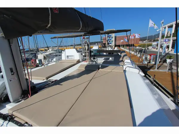 ANGELA - Dufour Catamaran 48
