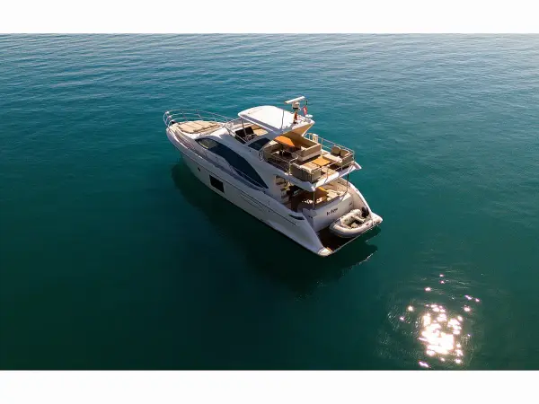BE HAPPY - Azimut 55