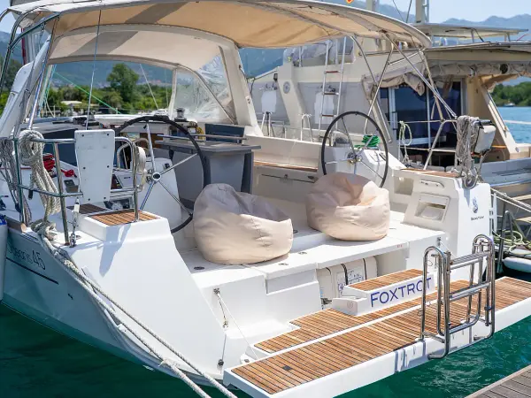 Foxtrot - Oceanis 45