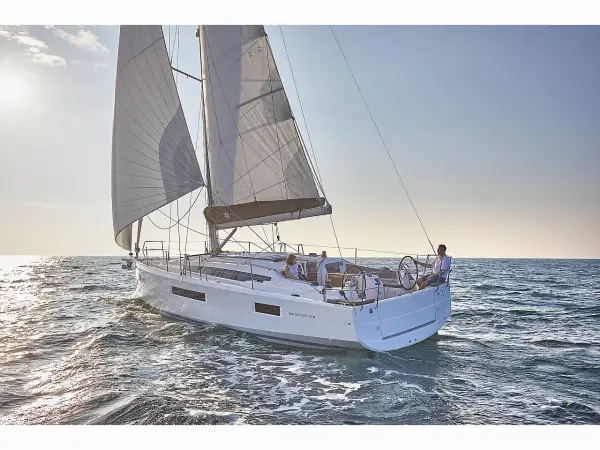 Sky Lina - Sun Odyssey 410