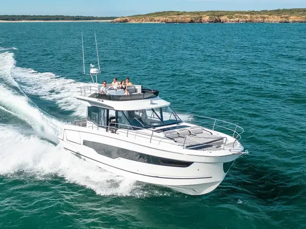 SEA LION - Merry Fisher 1295 FLY