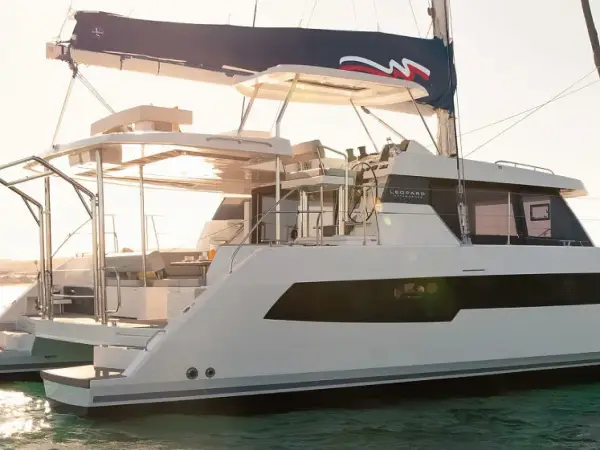 Moorings 4200/3 Exclusive Plus - Leopard 42
