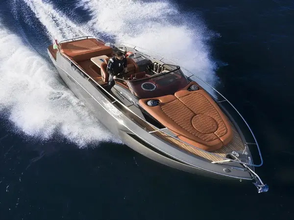Aurora - Cranchi E30 Endurance