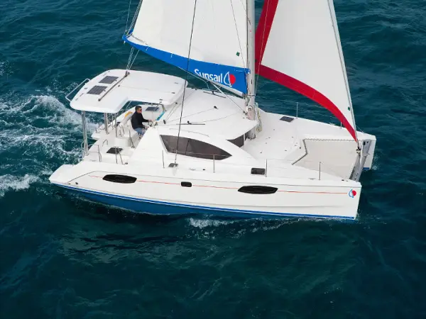 Sunsail 404 Classic - Leopard 40