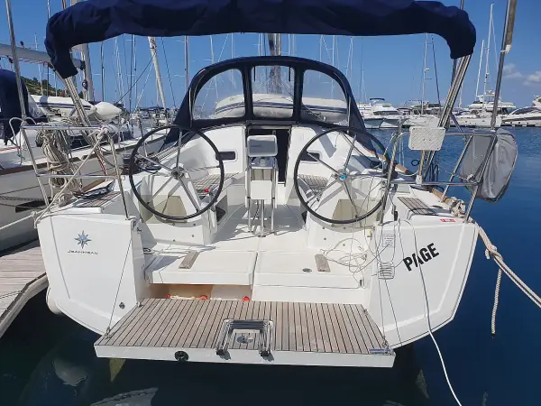 Page - Sun Odyssey 349