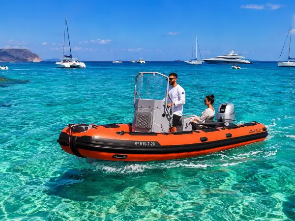 Highfielf Patrol 530 - Motorboat
