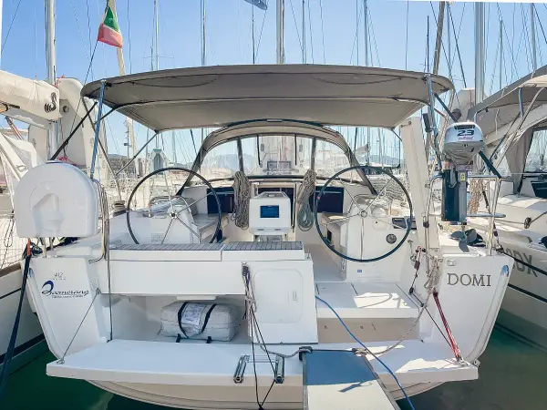 Domi - Dufour 412 Grand large