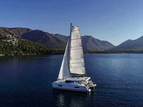 Amber - Lucia 40