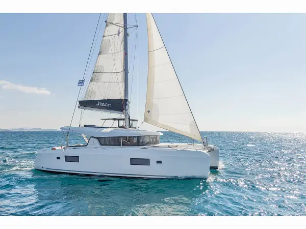 White Pearl - Lagoon 42