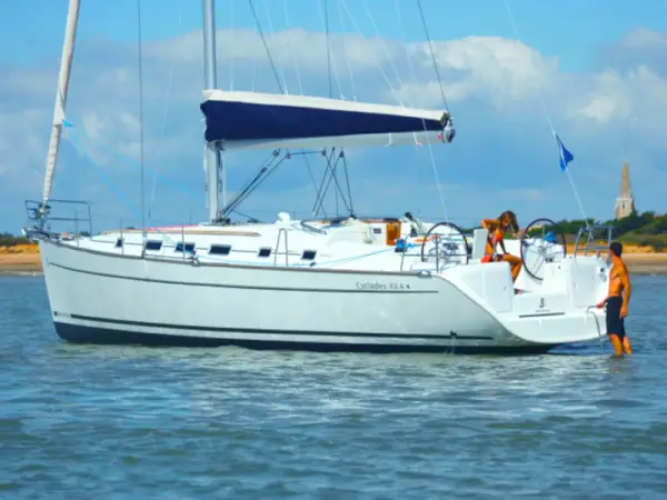 Velasquez - Cyclades 43.4
