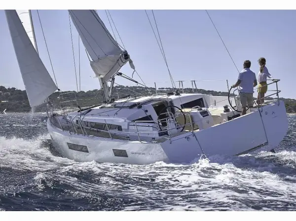 MAJADERO - Sun Odyssey 440