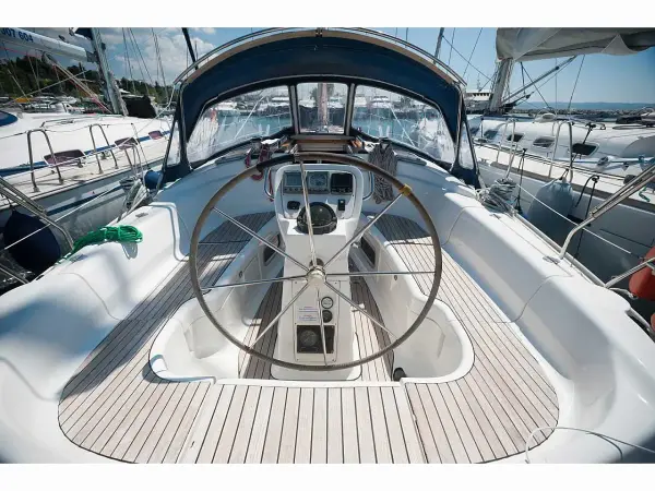 Meander - Bavaria 38 Cruiser