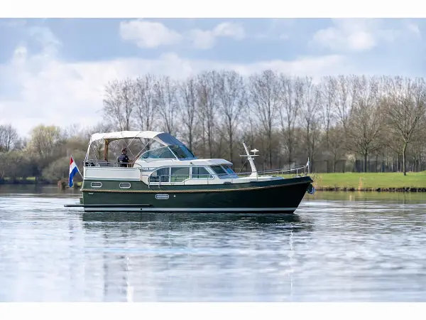 Colonia - Linssen Grand Sturdy 35.0 AC