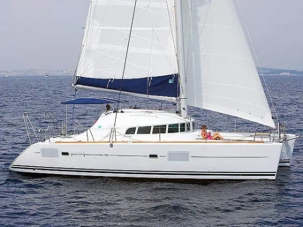 Vega - Lagoon 410 S2
