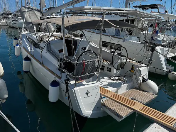 Lydia - Sun Odyssey 349