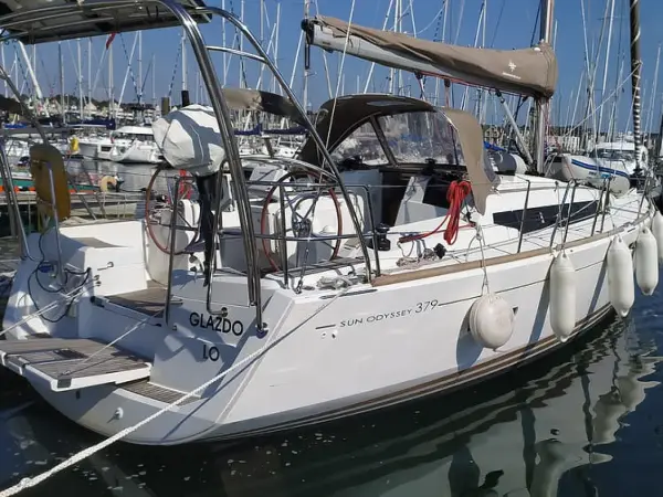 Glazdo - Sun Odyssey 379