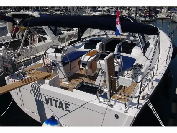 Vitae - Hanse 455