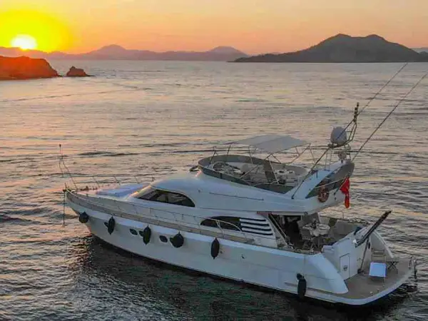 Sirocco - Motoryacht
