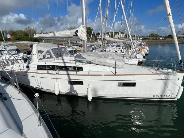 Houat Else - Oceanis 38