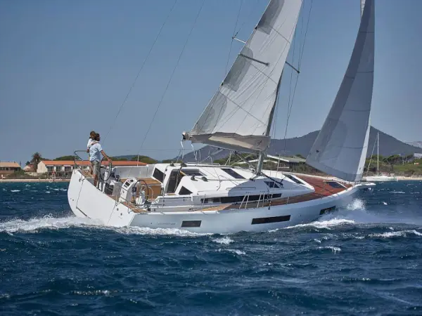 STAR V - Sun Odyssey 440
