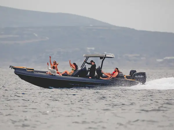 Portara - Motorboat