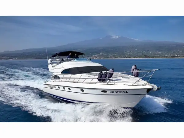 Premium - Fairline Squadron 55