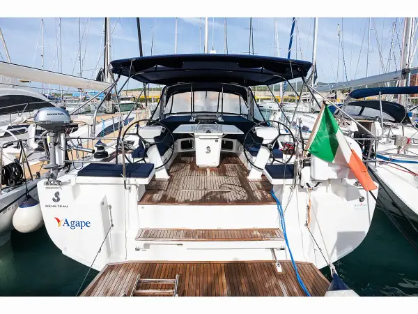 Agape - Premium line - Oceanis 51.1