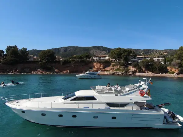 Tres Sirenas - Ferretti 175 FLY