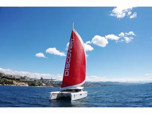 DISCOVERY I - Lagoon 52F