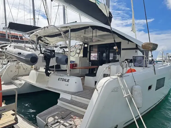 Etoile - Lagoon 42
