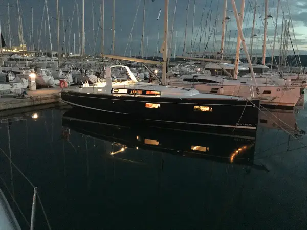 Baby Dory - Oceanis 38.1