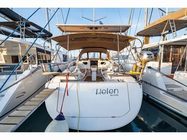 Helen - Elan 45
