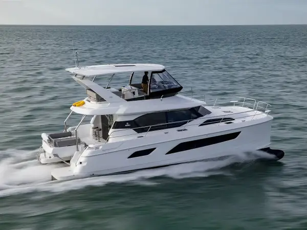 A44 - Aquila 44 Yacht
