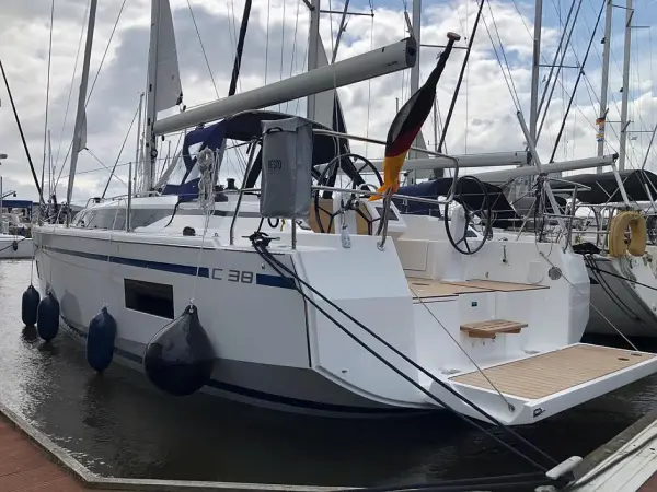 Unnamed - Bavaria C38