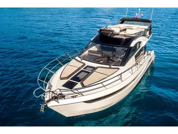 Premium - Galeon 420 Fly