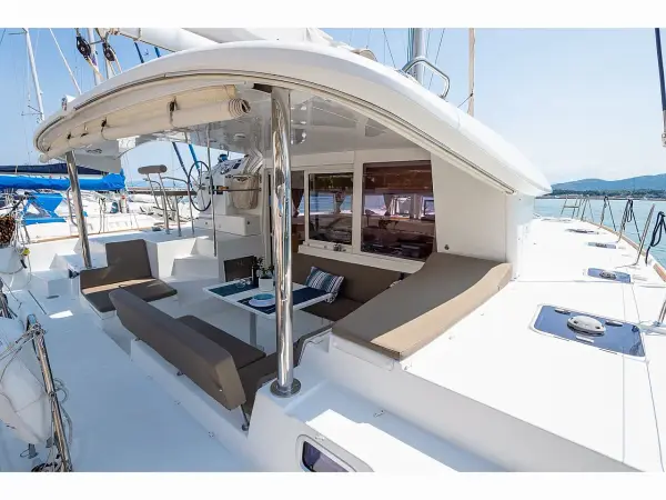 ASTRO - Lagoon 400 S2