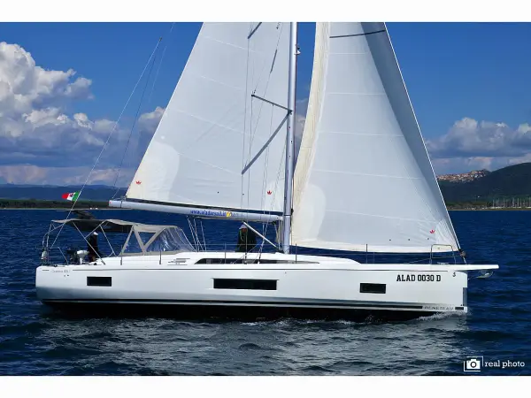 Luna - Water maker, Solar Panel - Oceanis 46.1