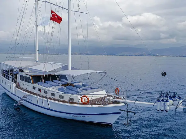 Bir Deniz Masali - Gulet