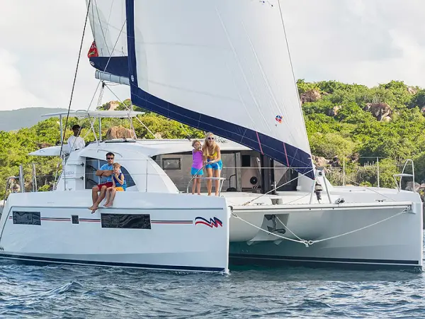 Moorings 4000/3 Club - Leopard 40