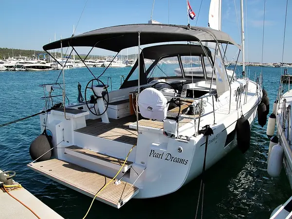Pearl Dreams - Oceanis 51.1