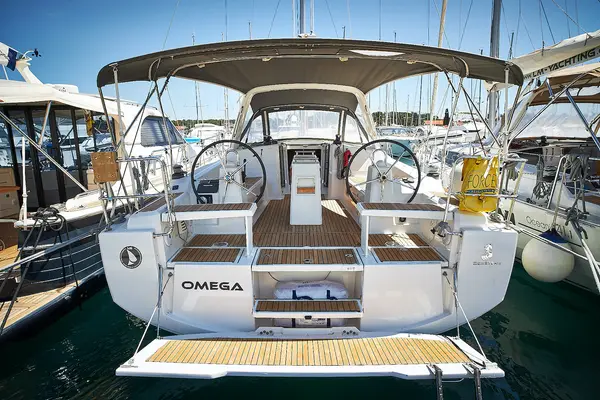 Omega - Oceanis 38
