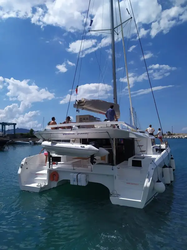 Paradise Planet - Dufour 48 Catamaran