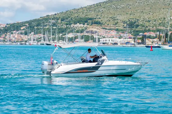 Benetau Flyer 6.6 Space Deck - Beneteau Flyer 6.6 SpaceDeck