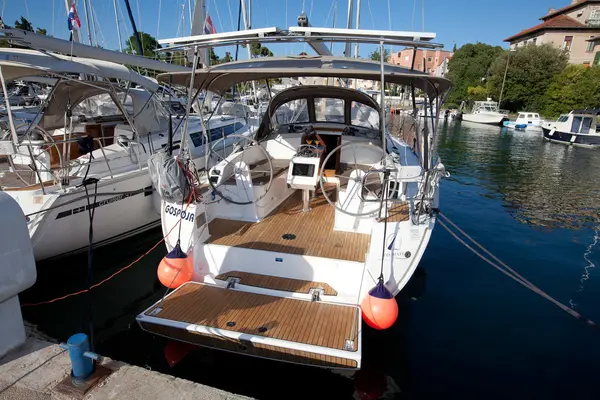 Gospoja - Bavaria Cruiser 37